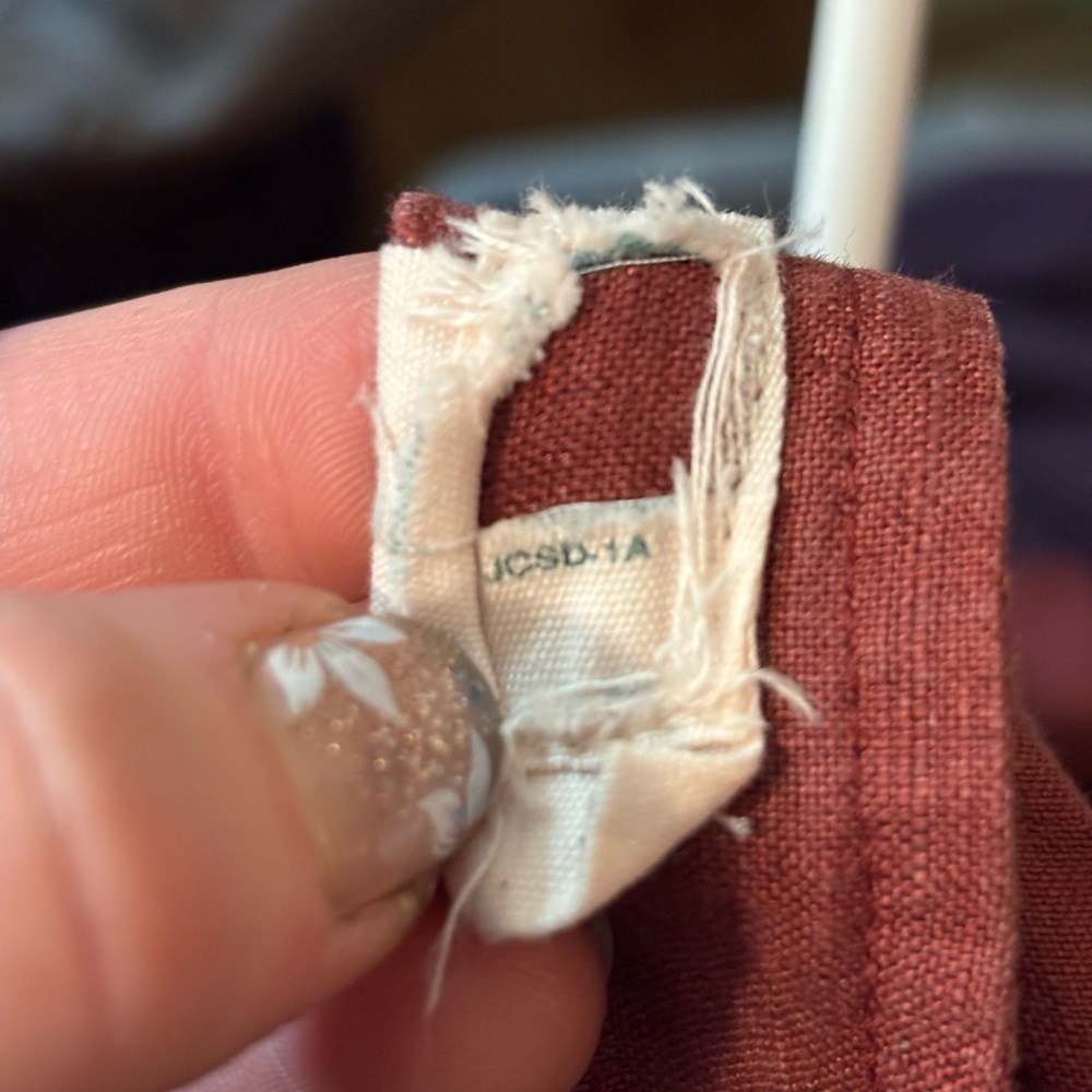 100% Linen Lightweight Women's Burgundy Button Down Shirt - Picture 5 of 9